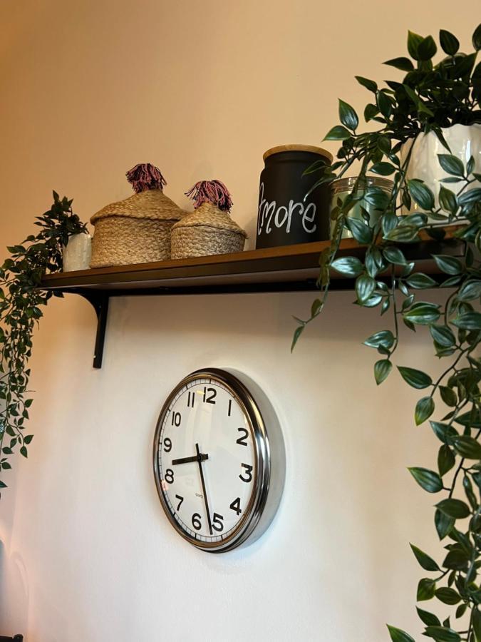 Stylish Apartment 3 Km Away From Duomo - Netflix, Wi-Fi, All Comforts Included Milão Exterior foto
